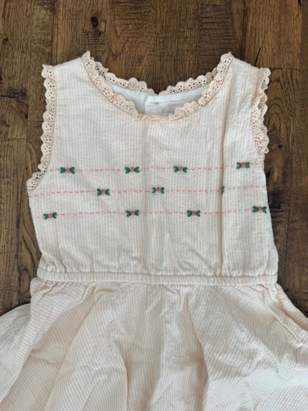 Well Dressed Wolf Peach Innocence Dress Seersucker Embroidered Size 5